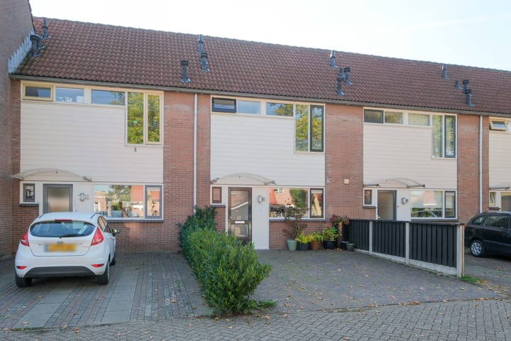 Beeckesteyn 31, Almelo Photo of property Beeckesteyn 31, Almelo