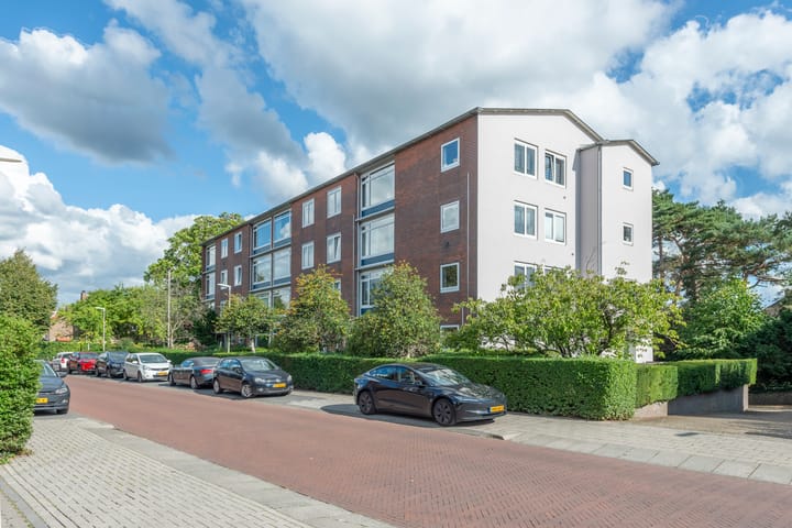 Beeklaan 25 in Bussum foto