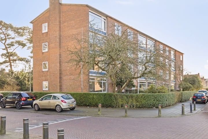 Photo of property Beeklaan 33, Bussum
