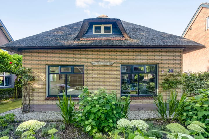Beeklustweg 30 in Apeldoorn