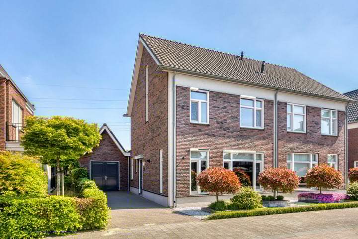 Beekvloed 5 in Volkel