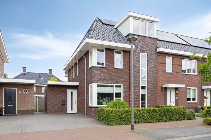 Beekvoorde 13 in Borne