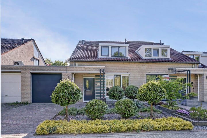 Beemdheuvel 6 in Best