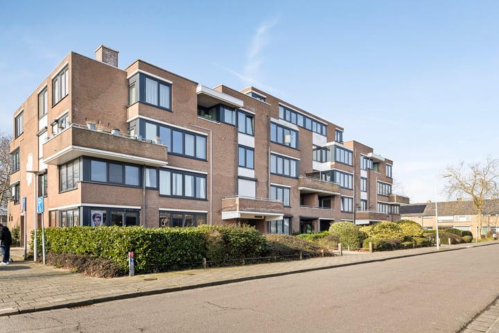 Beethovenhof 25 in Terneuzen