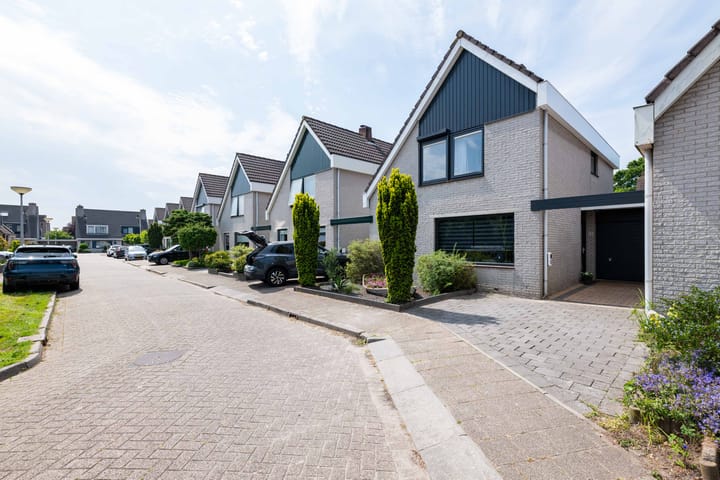 Beethovenstraat 12 in Hellevoetsluis