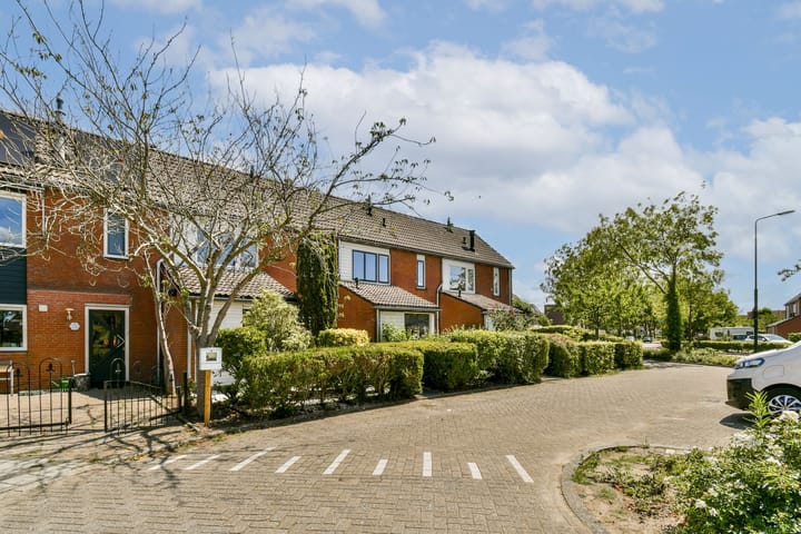 Photo of property Begijnepolderweg 6, Weesp