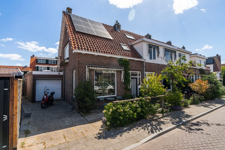 Begoniastraat 1 in Vlaardingen