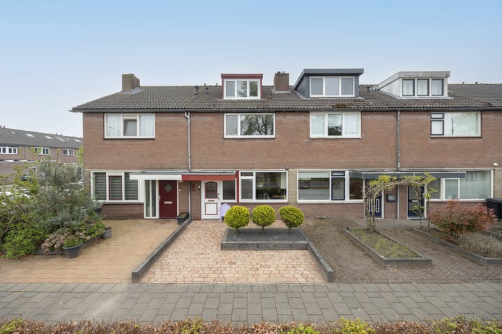 Beiaard 137 in Etten-Leur