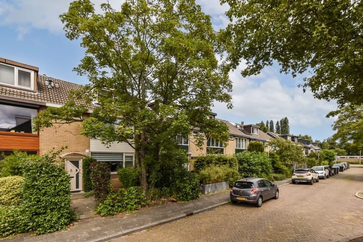 Belle van Zuylenlaan 24 in Amstelveen