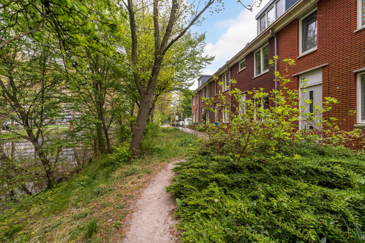 Bellinilaan 26 in Delft