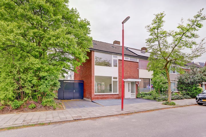 Photo of property Bendienlaan 8, Nieuwegein