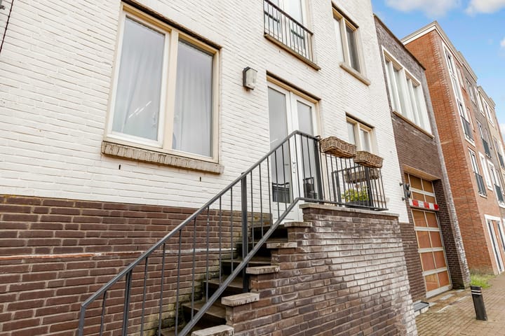 Beneluxlaan 641 in Almere foto