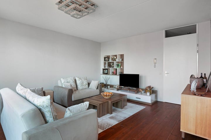 Photo of property Beneluxlaan 653, Almere