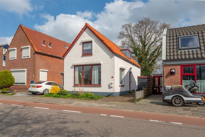 Bennebroekerdijk 14 in Zwaanshoek