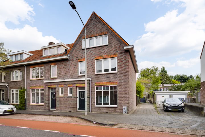 Photo of property Benzenraderweg 115, Heerlen