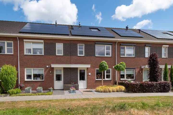 Bereklauw 16 in Rijssen