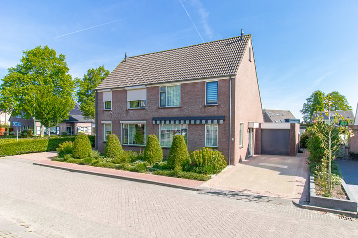 Photo of property Bereklauw 3, Werkendam