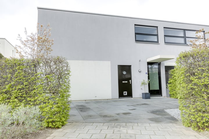 Bereklauw 4 in Tiel foto