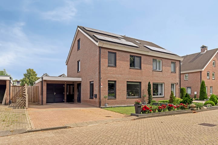 Bereklauw 48 in Klazienaveen