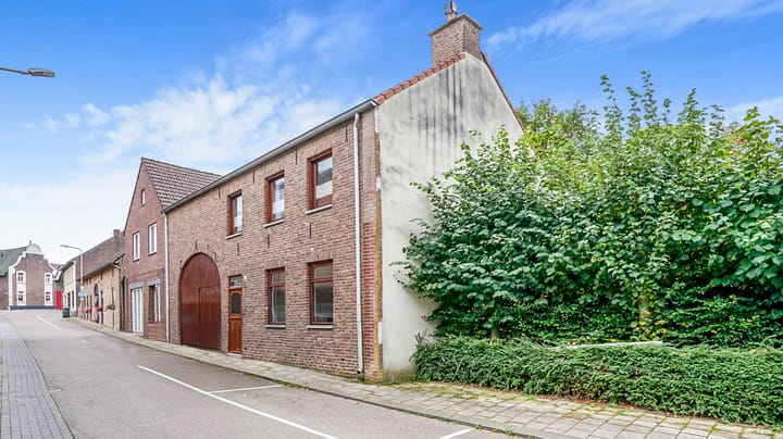 Berger Maasstraat 15 in Urmond