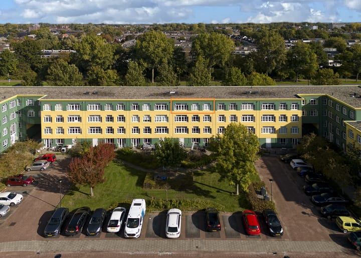 Photo of property Bergmolen 60, Heerhugowaard