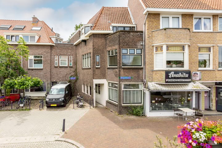 Bergpolderplein 4 in Rotterdam photo
