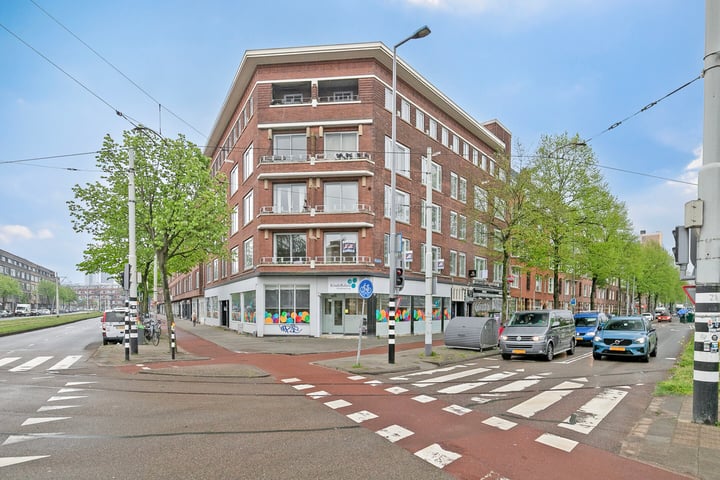 Bergselaan 338B-02 in Rotterdam