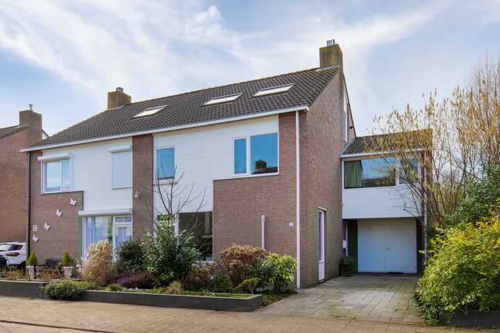 Photo of property Bergslagen 2, Breda