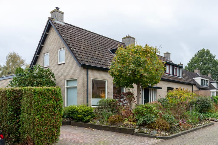 Bergsteinlaan 48 in Tuk