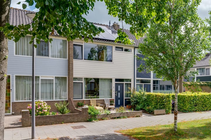 Photo of property Berkenhof 9, Rozenburg