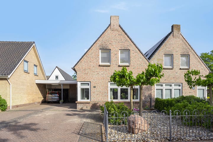 Berkenlaan 45 in Aadorp Foto
