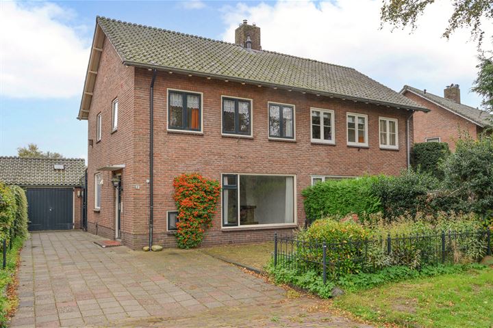 Berkenlaantje 8a in Laren