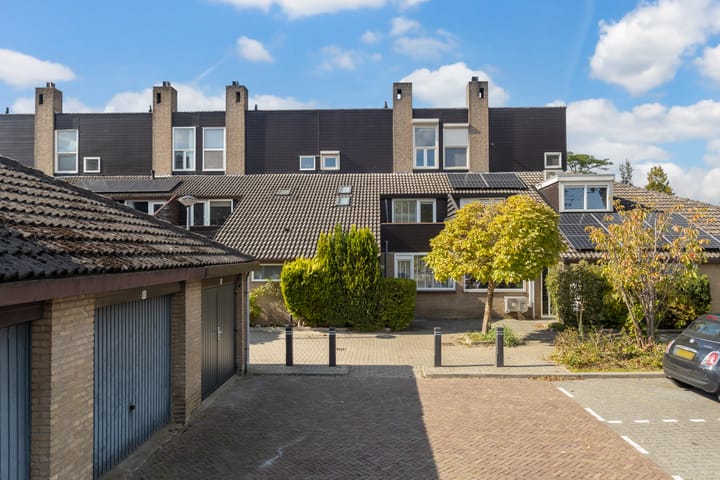 Photo of property Berlijnseplein 40, Zwijndrecht