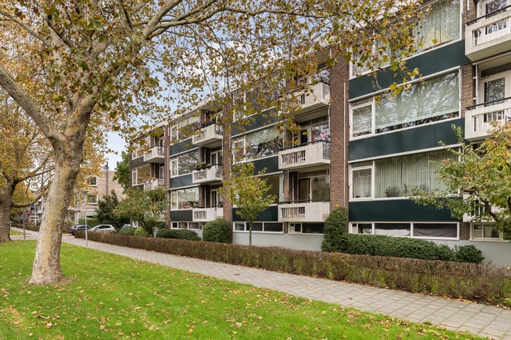 Photo of property Berliozlaan 16, Rotterdam