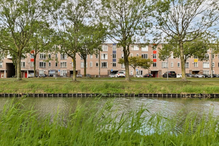 Bernard Shawsingel 296 in Amsterdam