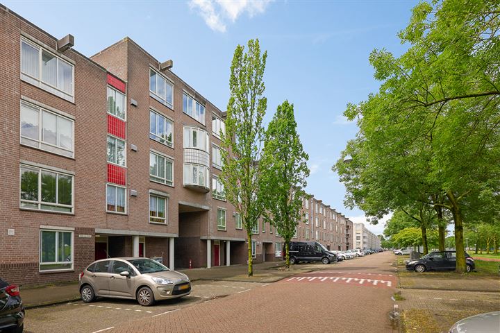 Bernard Shawsingel 332 in Amsterdam