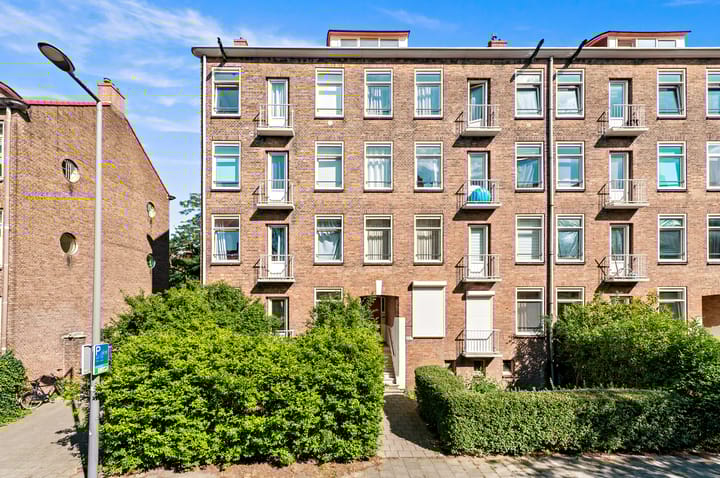 Photo of property Bernardus Gewinstraat 26A, Rotterdam