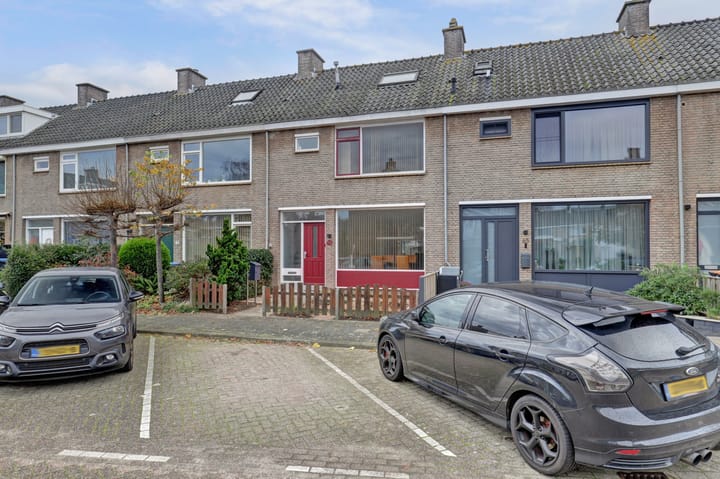 Bernhard Zweersstraat 63 in Ridderkerk foto