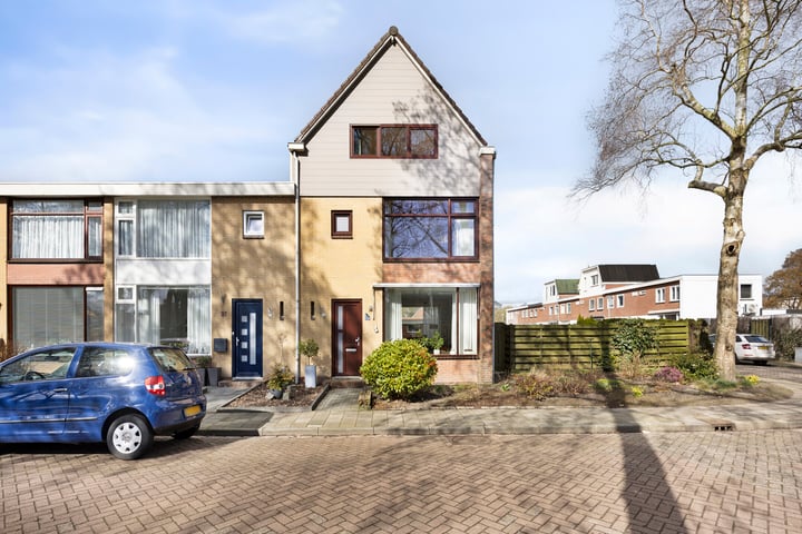 Photo of property Bernhardlaan 25, Groningen