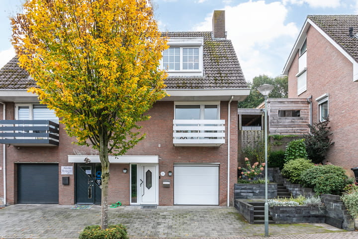 Photo of property Bernhardstraat 11, Merkelbeek