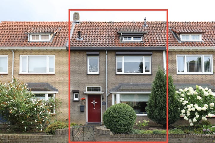 Bernhardstraat 8 in Geleen