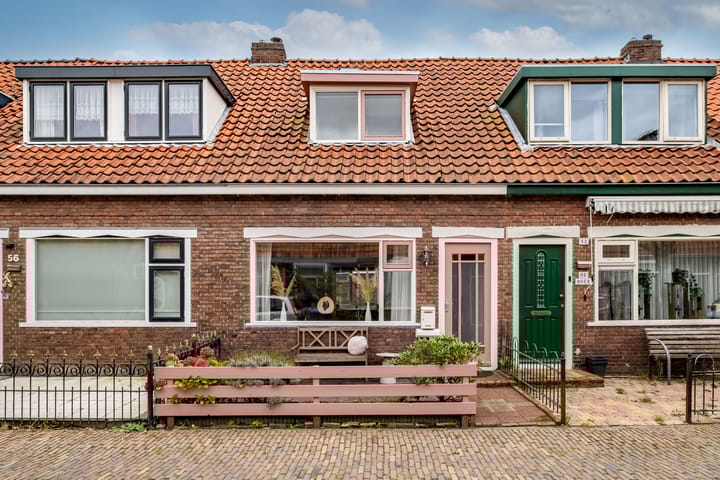 Bernhardus Bumastraat 54 in Leeuwarden