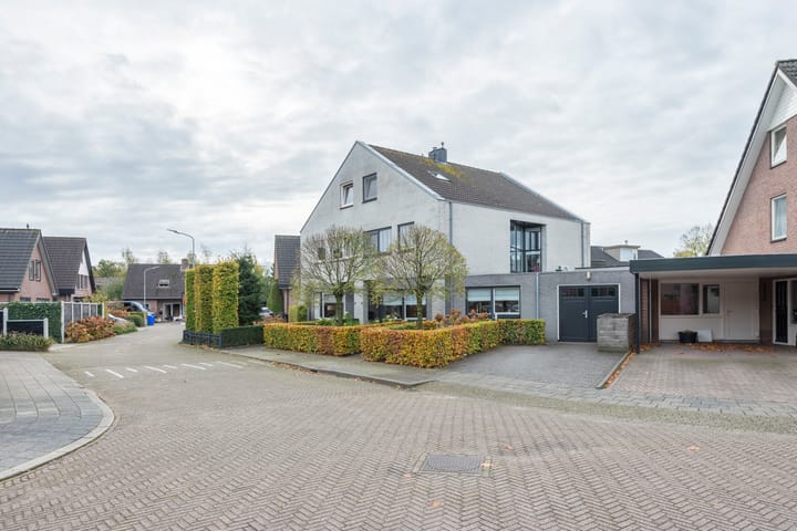 Bersebastraat 6 in Kootwijkerbroek