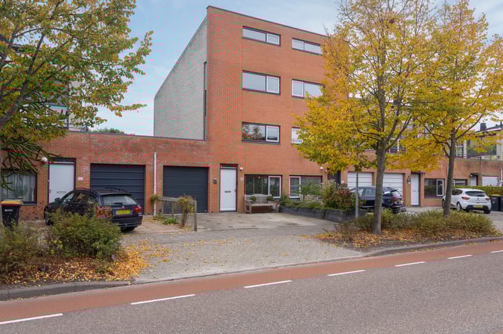Photo of property Bertus Aafjeshof 162, Hoorn