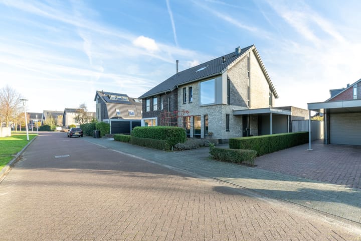Photo of property Bessel van Butselerlaan 10, Hoevelaken