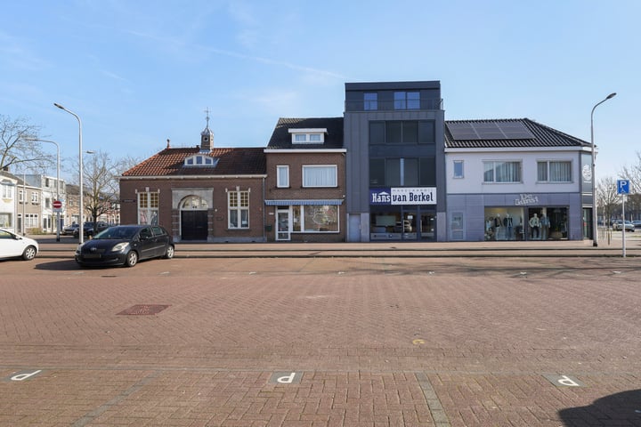 Besterdplein 39 in Tilburg foto
