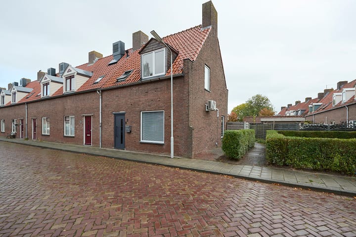 Bestevaerstraat 2 in Oostburg