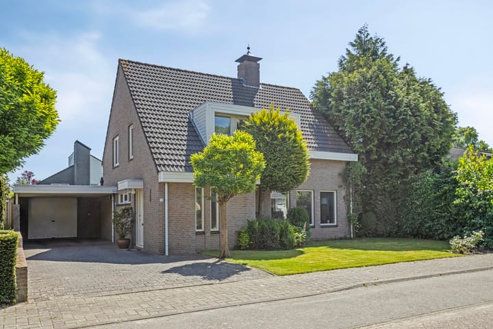 Beth van de Rijtlaan 13 in Nuenen