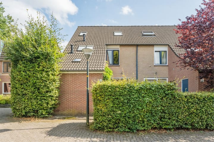 Betsy Westendorpstraat 61 in Apeldoorn foto