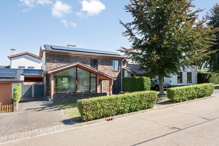 Photo of property Beukeboomweg 32, Sittard